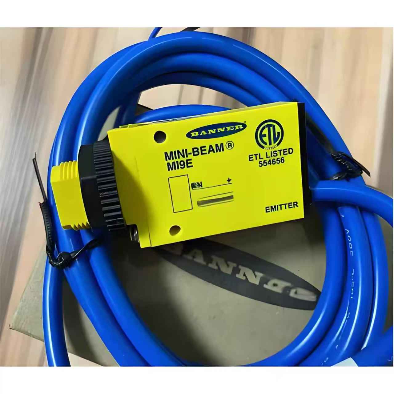 BANNER邦納  QS186E QS186EB傳感器